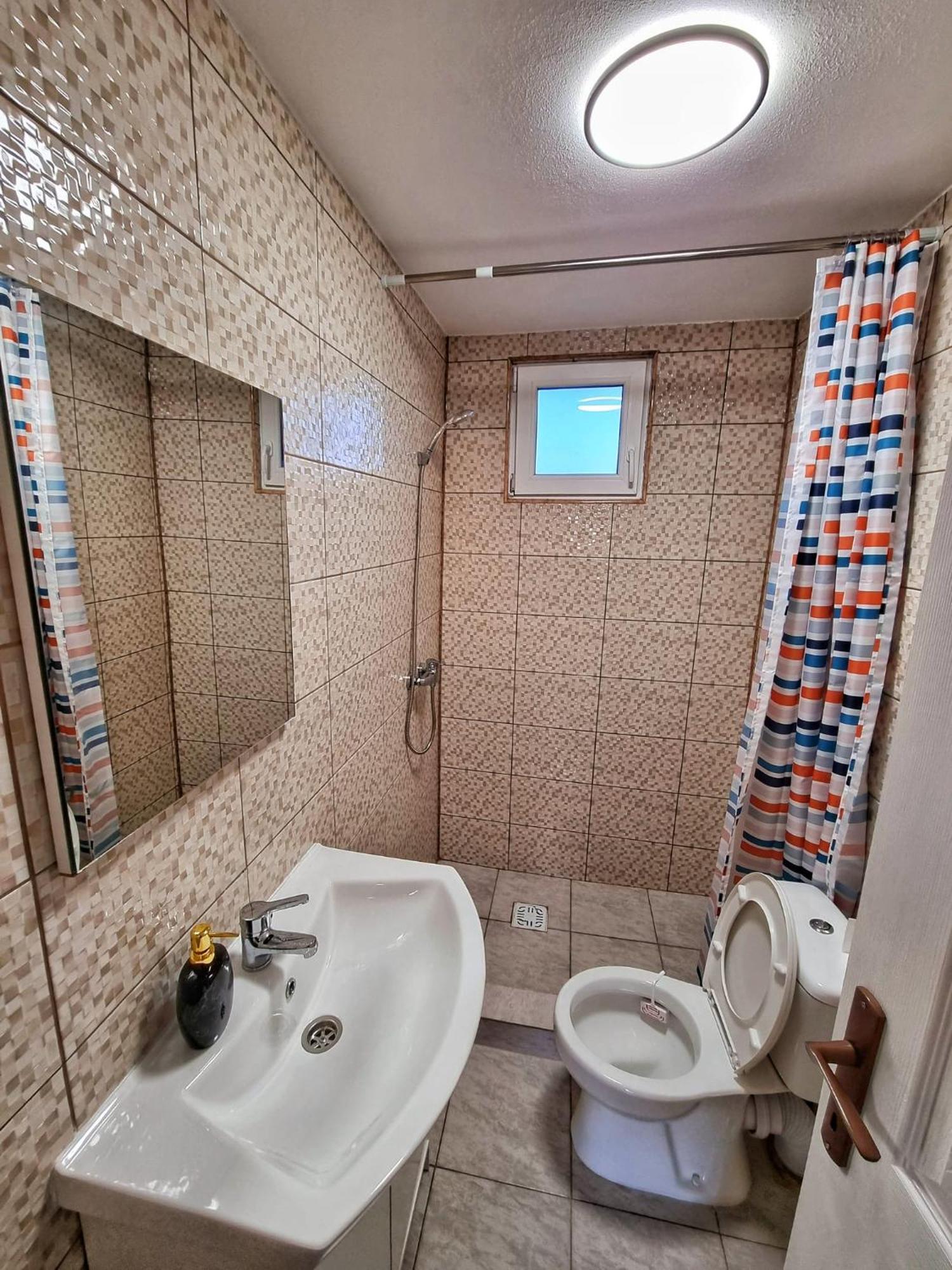 Cabana Varad Coronini Moldova Veche Ngoại thất bức ảnh