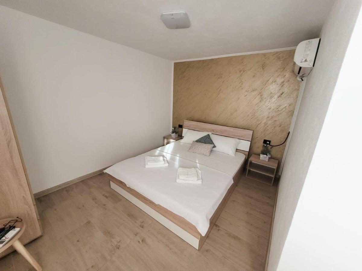 Cabana Varad Coronini Moldova Veche Ngoại thất bức ảnh